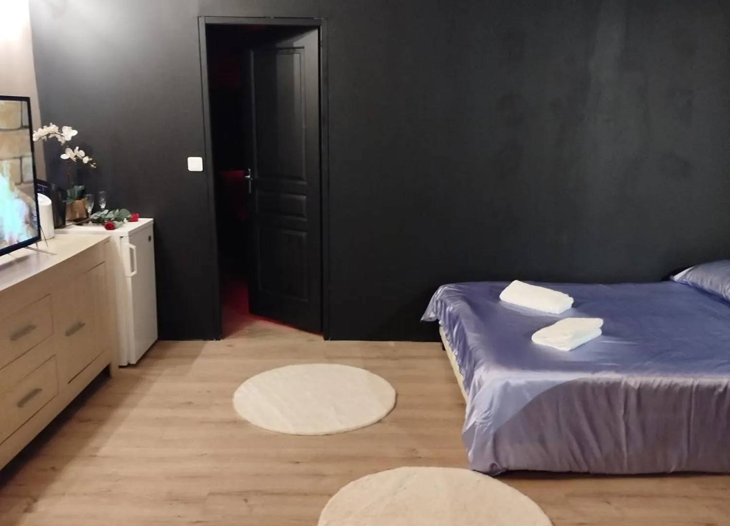 Love hotel Le Sensual Hotel Gardanne