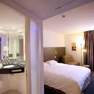 3* Hotel Kyriad Aix Les Milles - Plan De Campagne